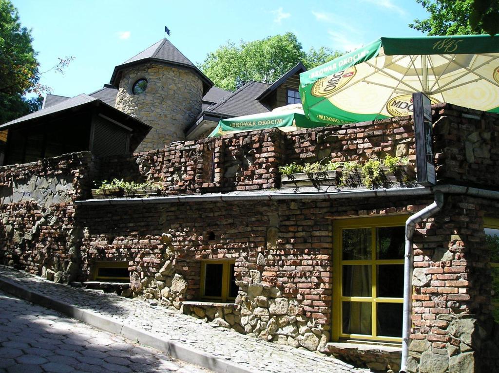 Hotel Podzamcze Tarnow Exterior photo