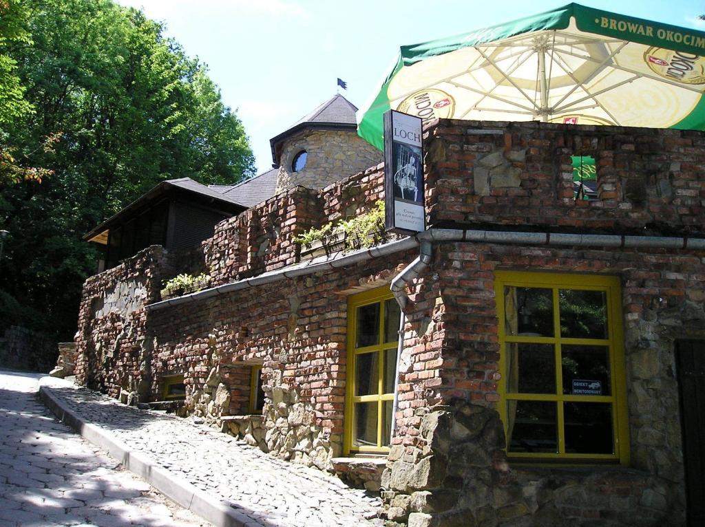 Hotel Podzamcze Tarnow Exterior photo