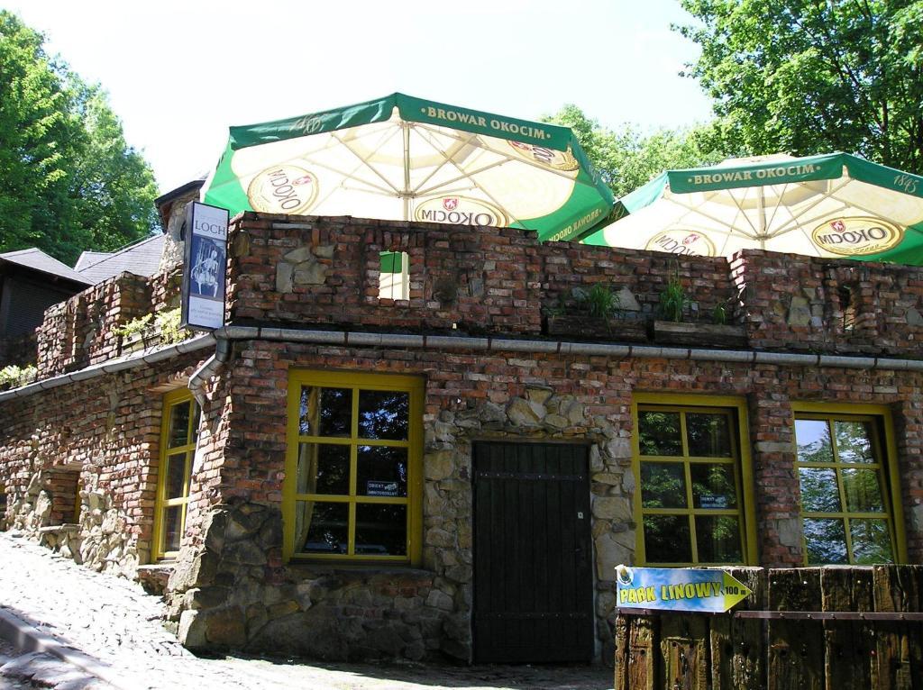 Hotel Podzamcze Tarnow Exterior photo